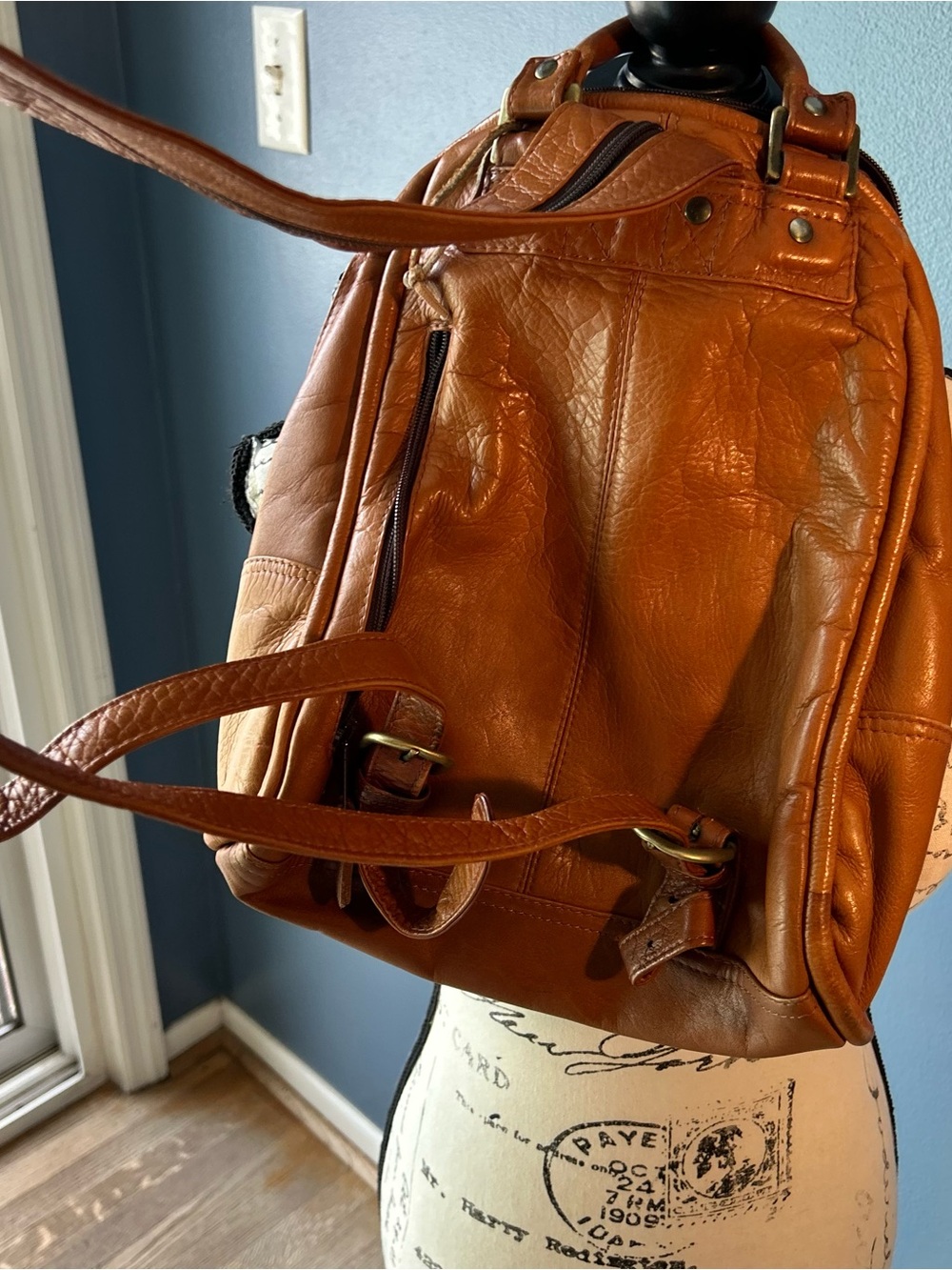 Genuine Leather knap sack - Picture 5 of 12